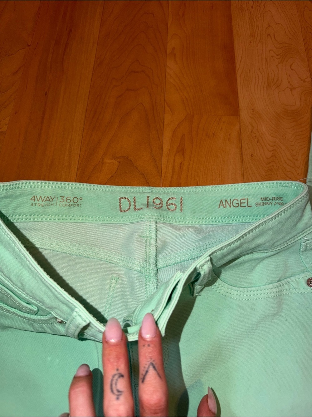 DL1961 Mint Green Skinny Jeans for Women - Picture 2 of 4